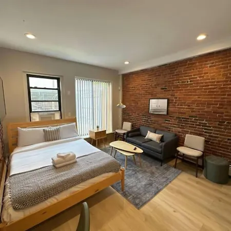 Cozy Central South End Studio